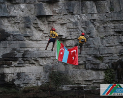 Türkiyəli alpinistlər Azərbaycana dəstək nümayiş etdiriblər.
